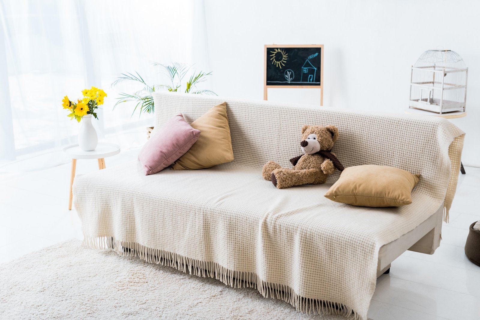Sofaüberwurf als Tierhaarschutz